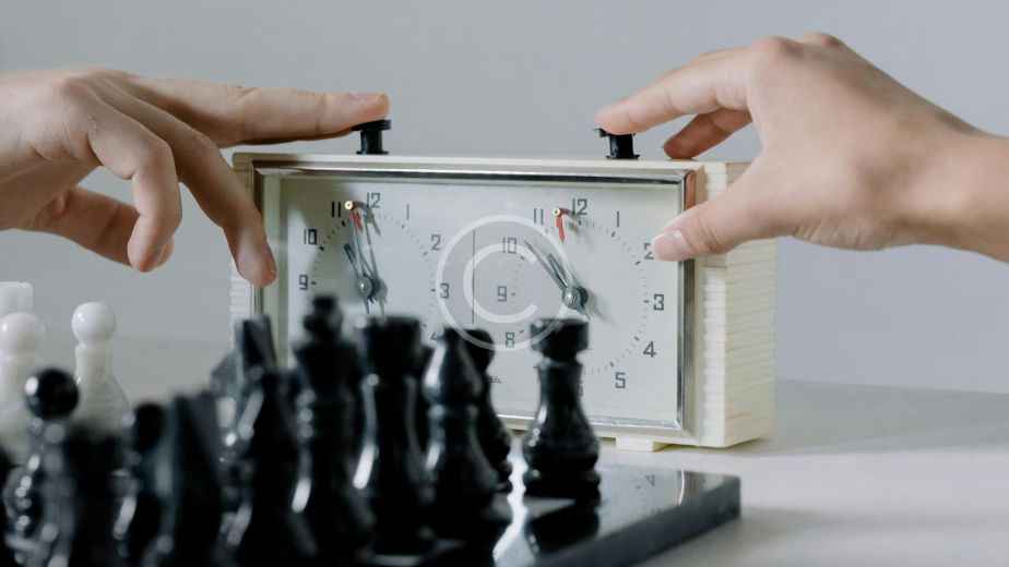 Speed chess mastery: focus, precision, agility